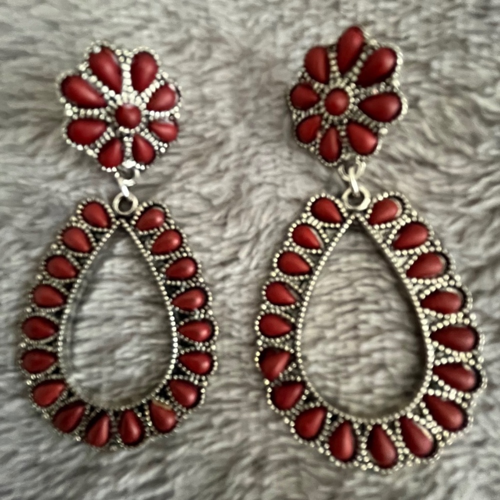 Dangle Drop Post Earrings Silver Tone